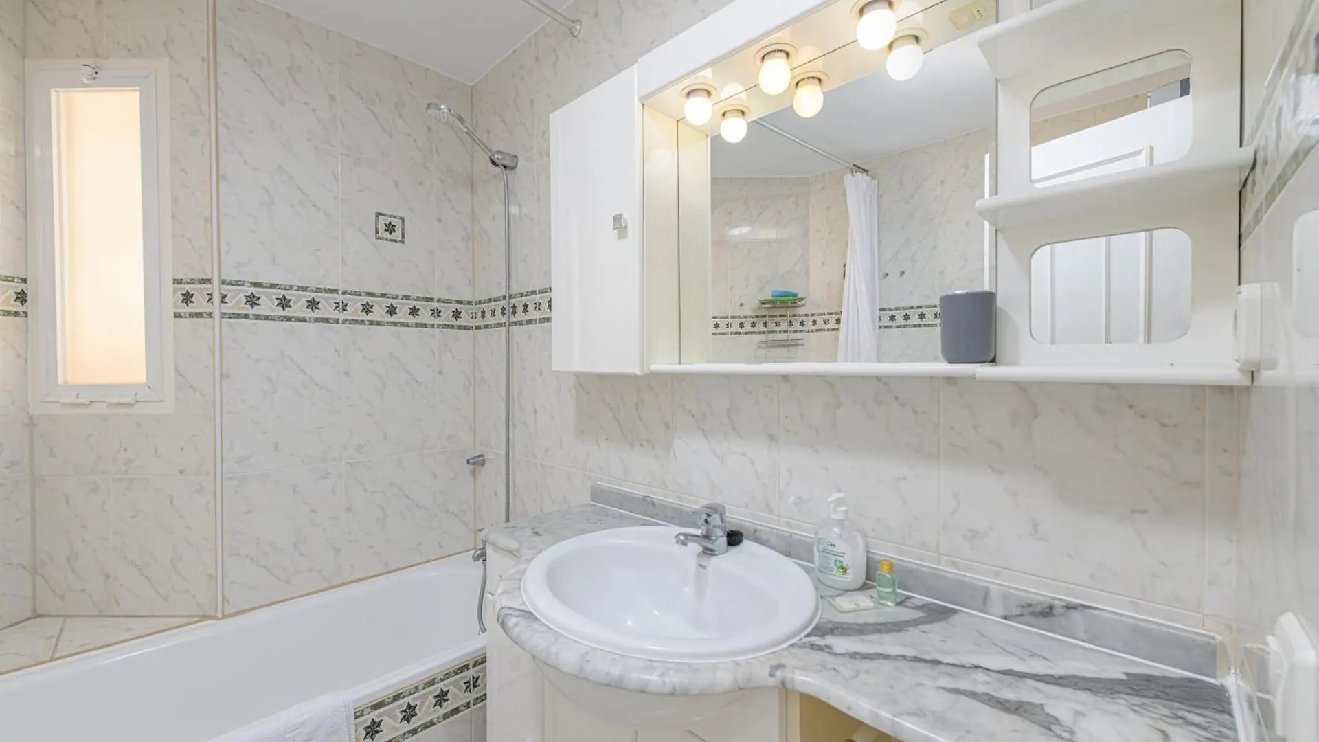 J08 La Cartuja - Apartment Sitio de Calahonda 0*,  西班牙